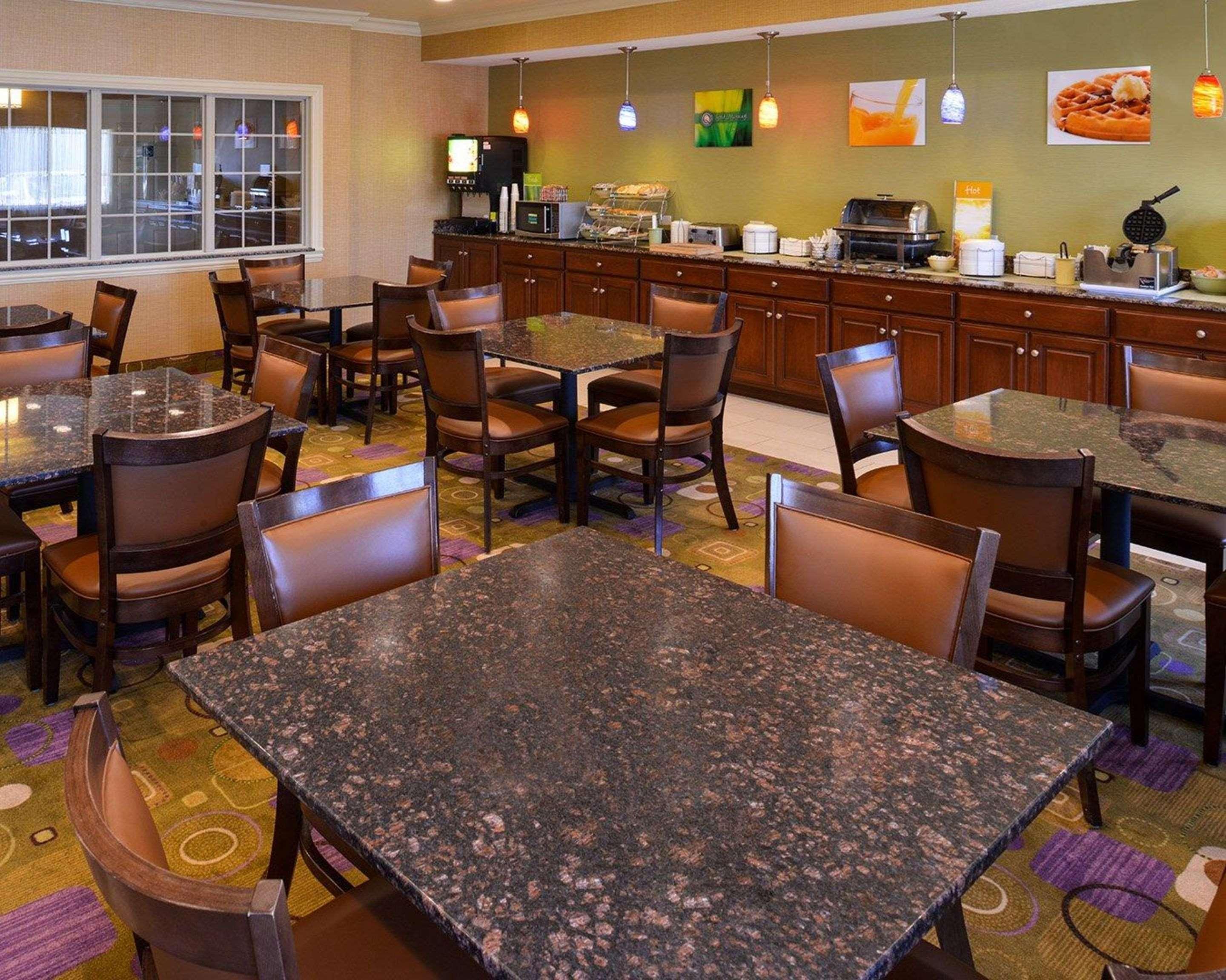 Mainstay Suites Joliet I-80 Εξωτερικό φωτογραφία